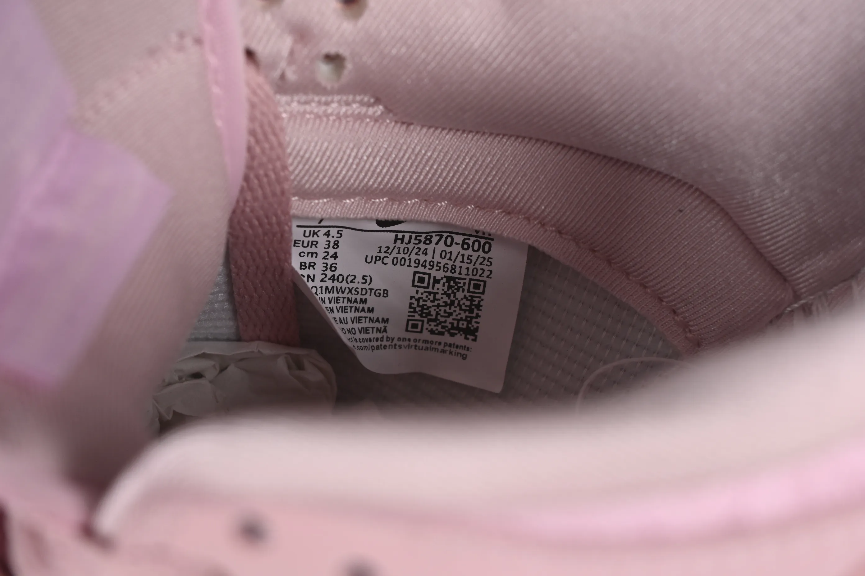 All Categories Nk SB Dunk Series Nk SB Dunk Low Low-top sneakers Nike SB Dunk Low "Regal Pink" contains girly low-top casual sneakers HJ5870-600